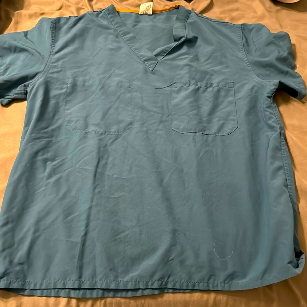 Medium Hunter Green Medline Scrubs
